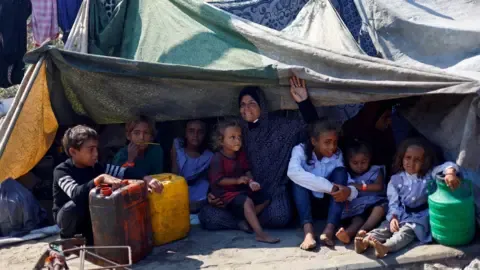 Cataclysmic Conditions within northern Gaza as Military Tanks Continue Operations